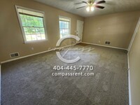 2501 Hartford Dr in Ellenwood, GA - Building Photo - Building Photo