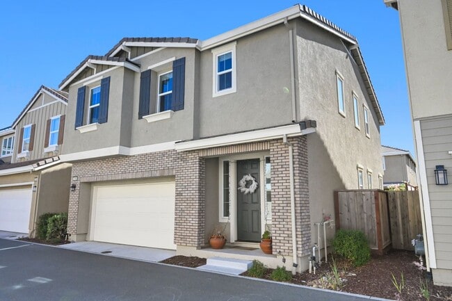 2164 Karen Pl in Rohnert Park, CA - Building Photo - Building Photo