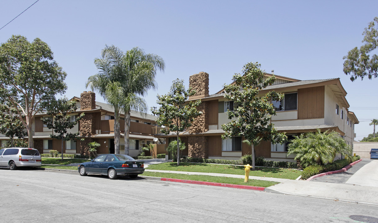 Kenyon Pointe in Tustin, CA - Building Photo