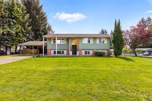 16554 119th Ave SE in Renton, WA - Building Photo
