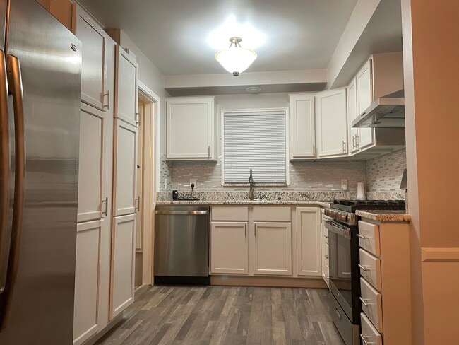 11037 Mayfield St in Livonia, MI - Building Photo - Building Photo