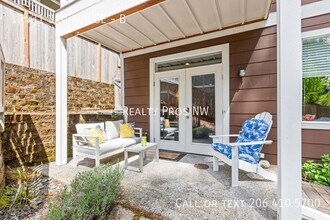 17431 3rd Ave SE in Bothell, WA - Building Photo - Building Photo