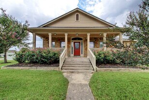904 Black Canyon St in Pflugerville, TX - Building Photo