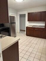 44 High St, Unit First floor in Wallingford, CT - Building Photo