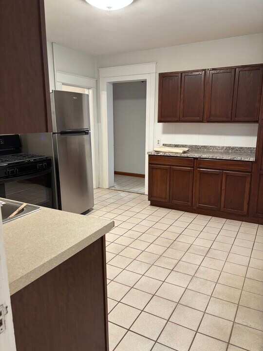 44 High St, Unit First floor in Wallingford, CT - Foto de edificio