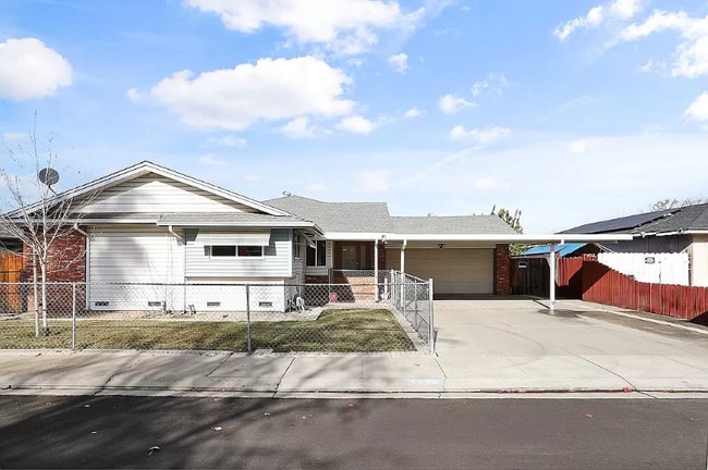 property at 1209 David Ct