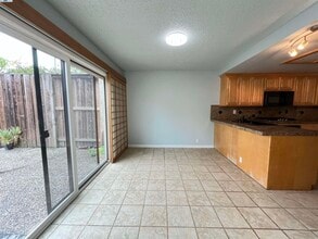 34930 Sea Cliff Terrace in Fremont, CA - Building Photo - Building Photo