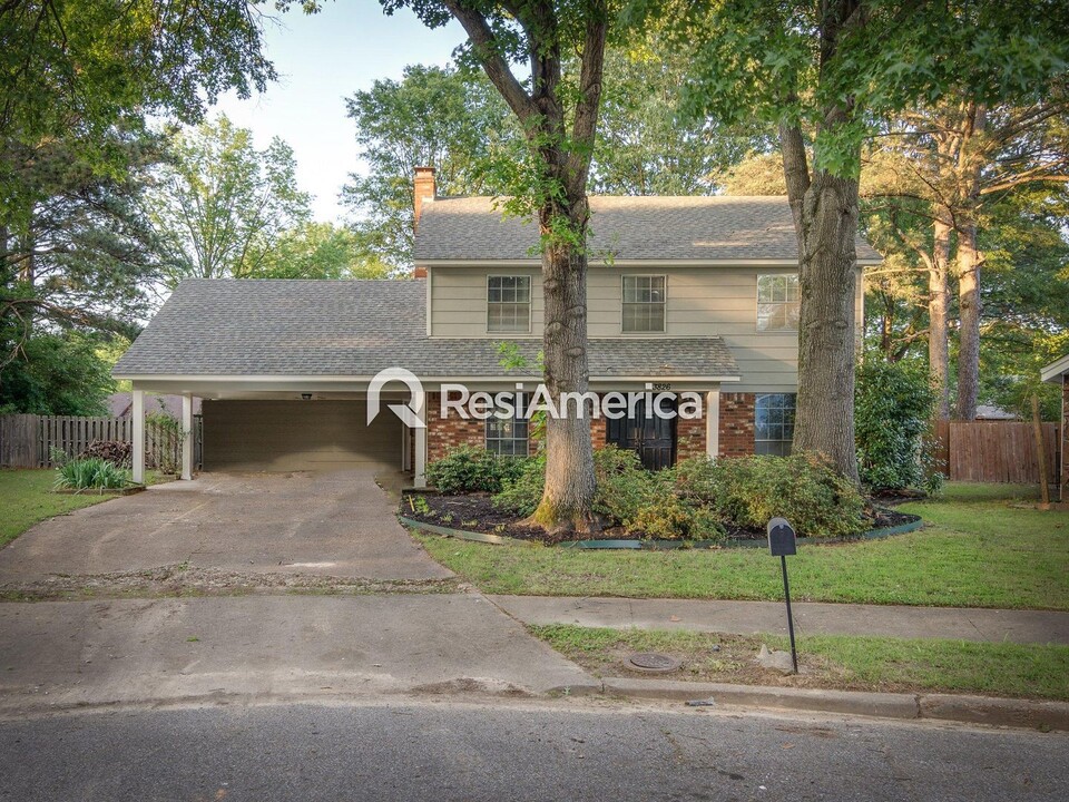 3826 Cosgrave Cove in Memphis, TN - Building Photo