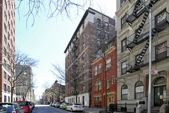 855 West End Ave in New York, NY - Building Photo - Building Photo