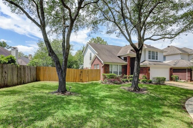2426 Linwood Dr in Missouri City, TX - Building Photo - Building Photo