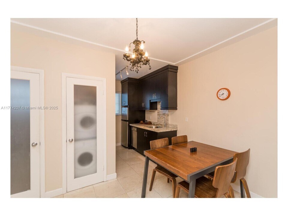 1335 15th St in Miami Beach, FL - Building Photo