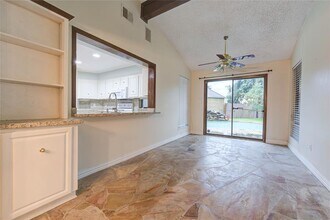 10850 Kirktown Dr in Houston, TX - Building Photo - Building Photo