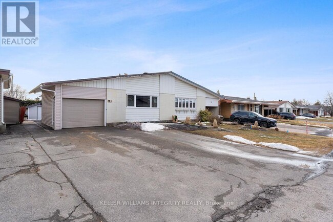 96 Fieldrow St