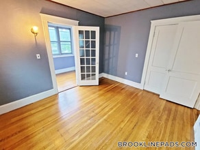 79 Winthrop Rd in Brookline, MA - Building Photo - Building Photo