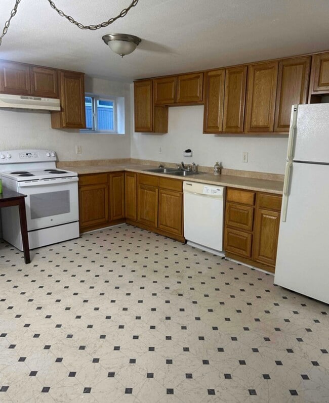 4027 E 8th Ave, Unit 3