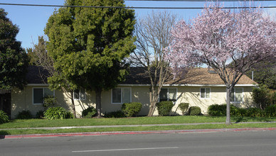 26047 Gading Rd in Hayward, CA - Building Photo - Building Photo