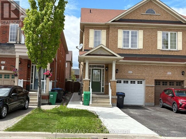 property at 4423 Centretown Way