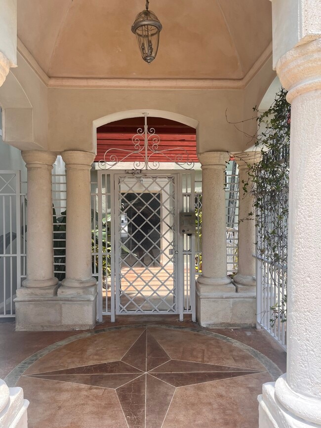 45 Antilla Ave, Unit 45 Antilla Avenue #3A, Unit 45 Antilla Avenue #3A