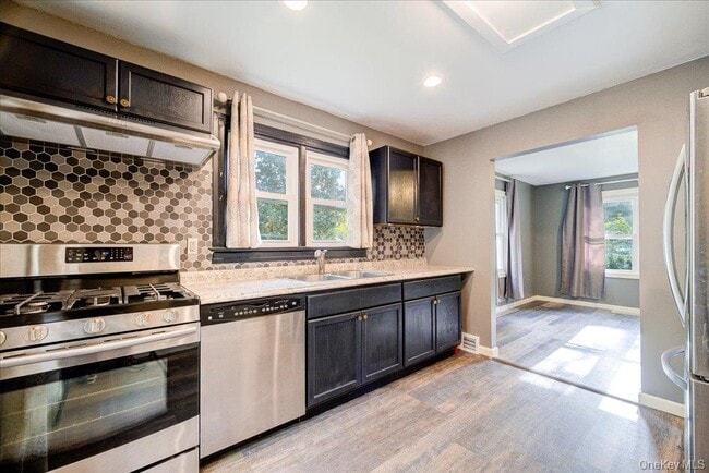 351 US-209 in Huguenot, NY - Building Photo - Building Photo