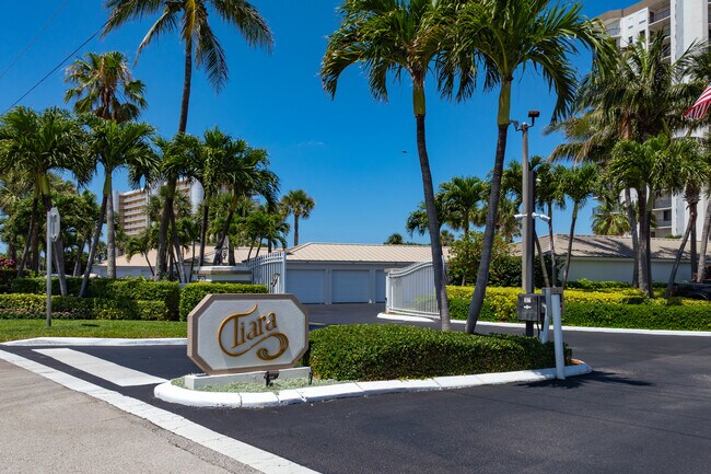 Tiara Towers in Hutchinson Island, FL - Building Photo - Building Photo