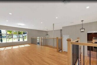 22 Greentree Terrace in Tenafly, NJ - Building Photo - Building Photo