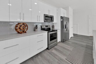 202 Oak St SE in Fort Walton Beach, FL - Building Photo - Building Photo