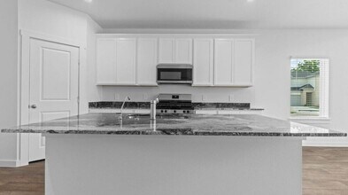 8051 Marchese Dr in Richmond, TX - Building Photo - Building Photo