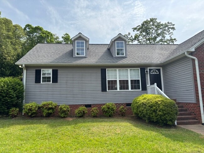 2942 A Forest Park Dr in Randleman, NC - Building Photo - Building Photo