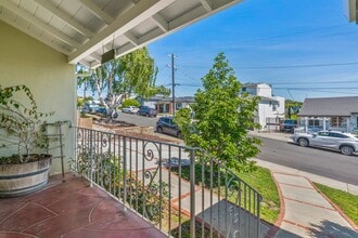 135 Anza Way in San Bruno, CA - Building Photo - Building Photo