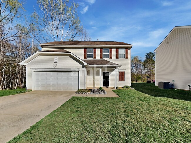 3808 Broadwater Ct
