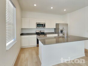 11831 Moorfield Ln in Indianapolis, IN - Building Photo - Building Photo