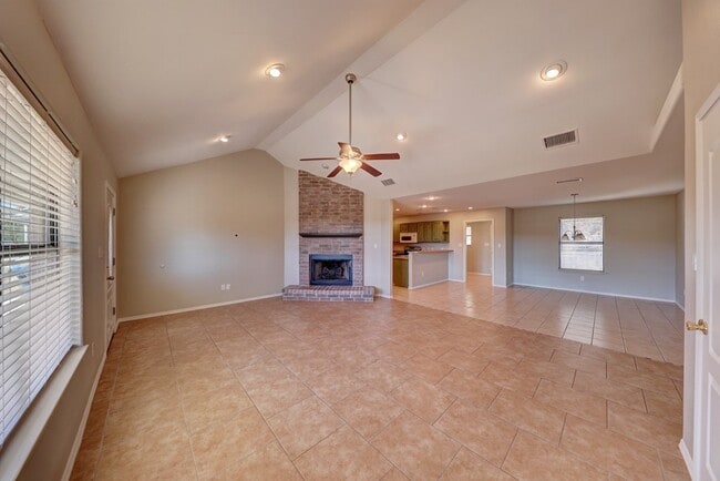 409 Alvin Dr in Kerrville, TX - Building Photo - Building Photo