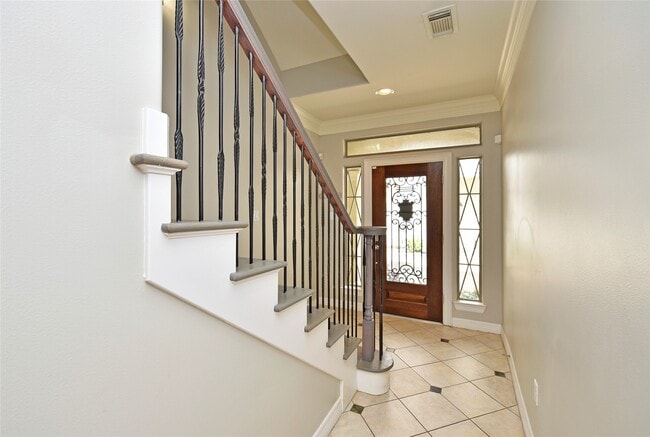 property at 118 Drew St