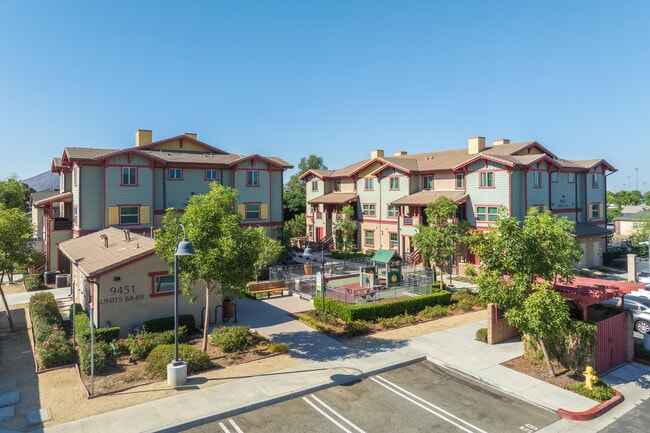 Rosena Fountains Apartments in Fontana, CA - Building Photo - Building Photo