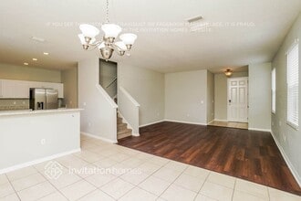 9305 Zincoe Ln in Land O Lakes, FL - Foto de edificio - Building Photo