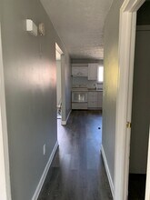 245 Laurel St-Unit -3 in Manchester, NH - Building Photo - Building Photo