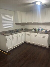 754 Prosper St photo'