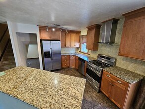 124 N Brentwood Dr in Colorado Springs, CO - Building Photo - Building Photo