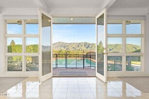 13922 Foothill Rd in Santa Paula, CA - Building Photo