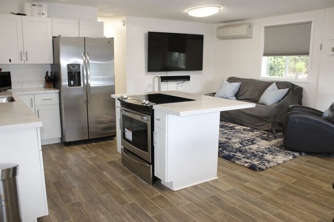 75 Loha St in Makawao, HI - Building Photo - Building Photo