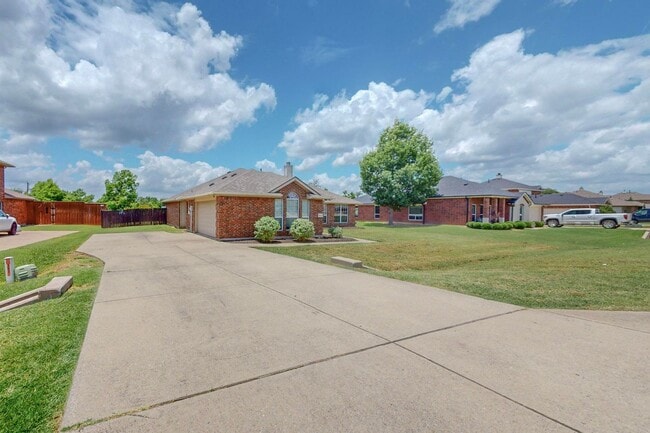 3037 Stoney Hollow Ln in Rockwall, TX - Building Photo - Building Photo
