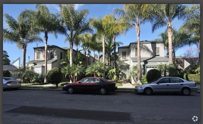 property at 1803 N New Hampshire Ave