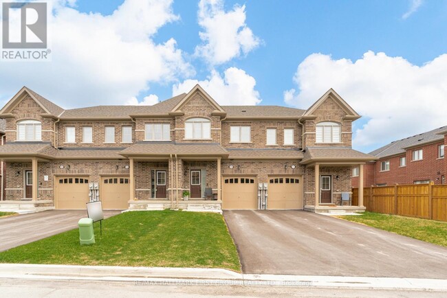 property at 109 N Gdn Blvd