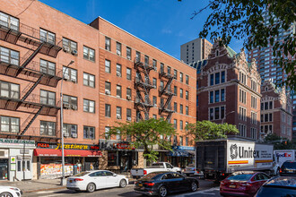 885 Tenth Ave in New York, NY - Building Photo - Primary Photo