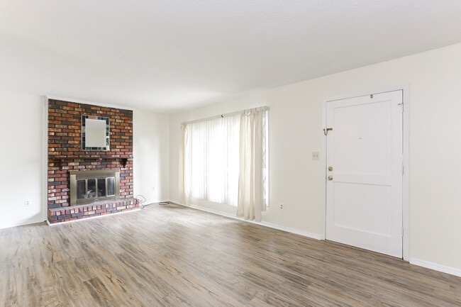 property at 1830 Ashborough Ct