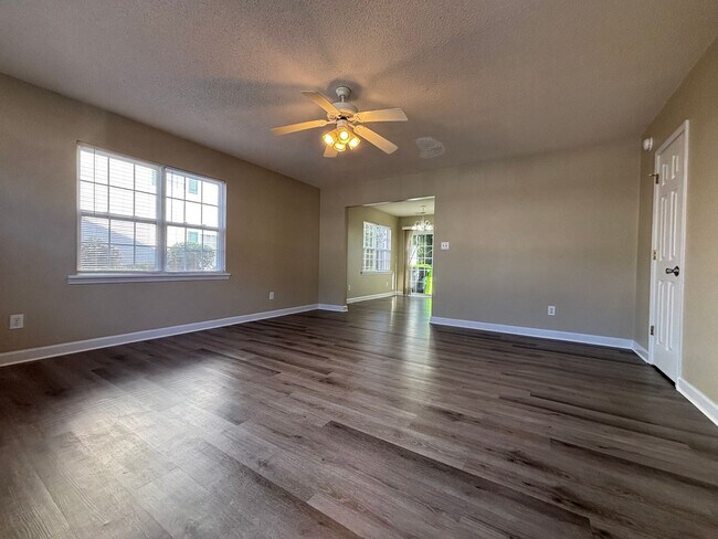 46 Pirates Cove Dr in Swansboro, NC - Building Photo - Building Photo