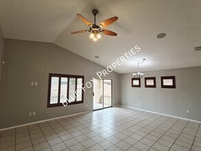 12232 N Sora Pl in Marana, AZ - Building Photo - Building Photo