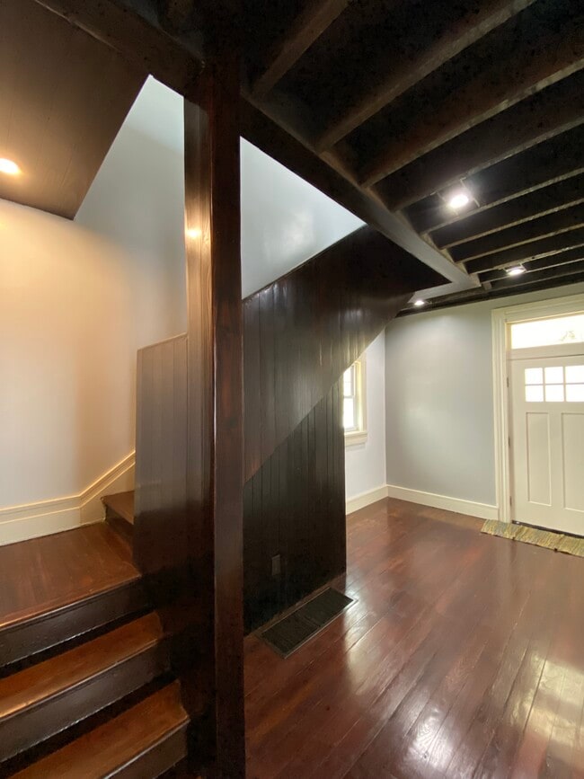 2100 Cecil Ave in Knoxville, TN - Foto de edificio - Building Photo