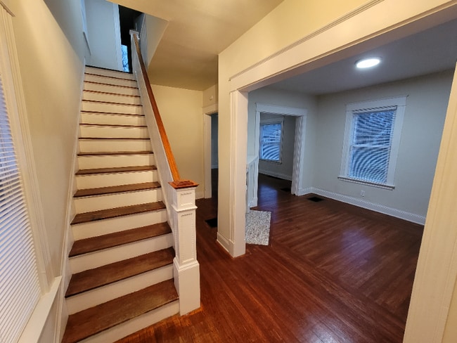 5314 Ward St in Cincinnati, OH - Building Photo - Building Photo