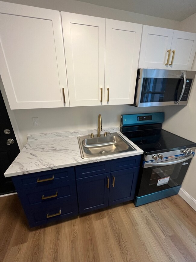 property at 904 S Cecil St